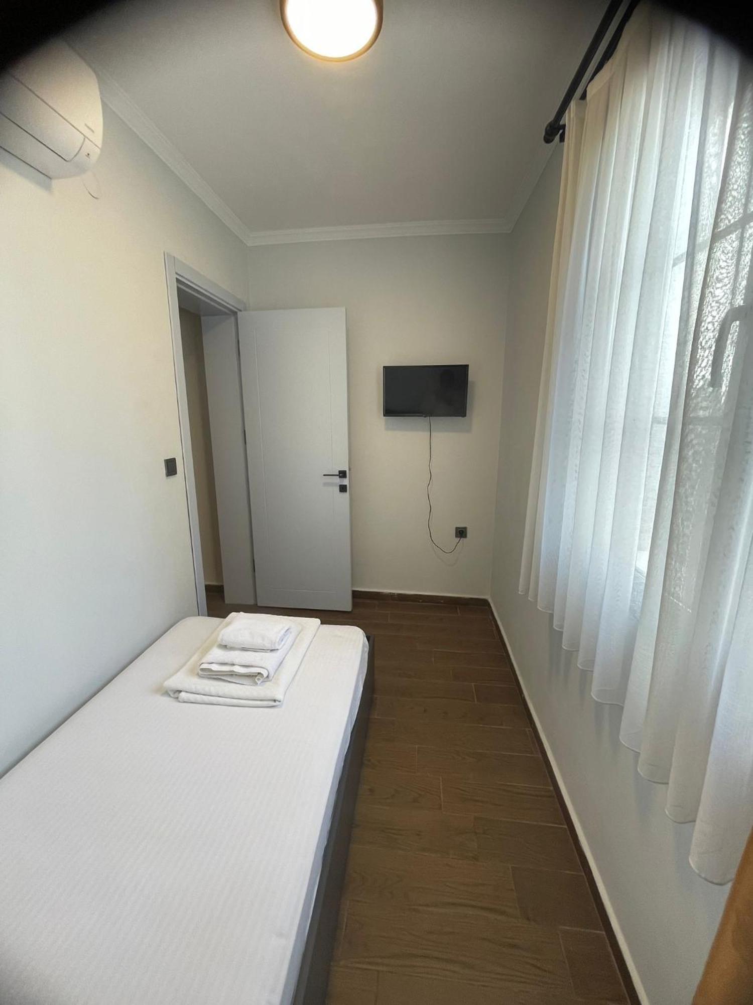 Mara Koeyici Bed & Breakfast Çeşme Eksteriør bilde