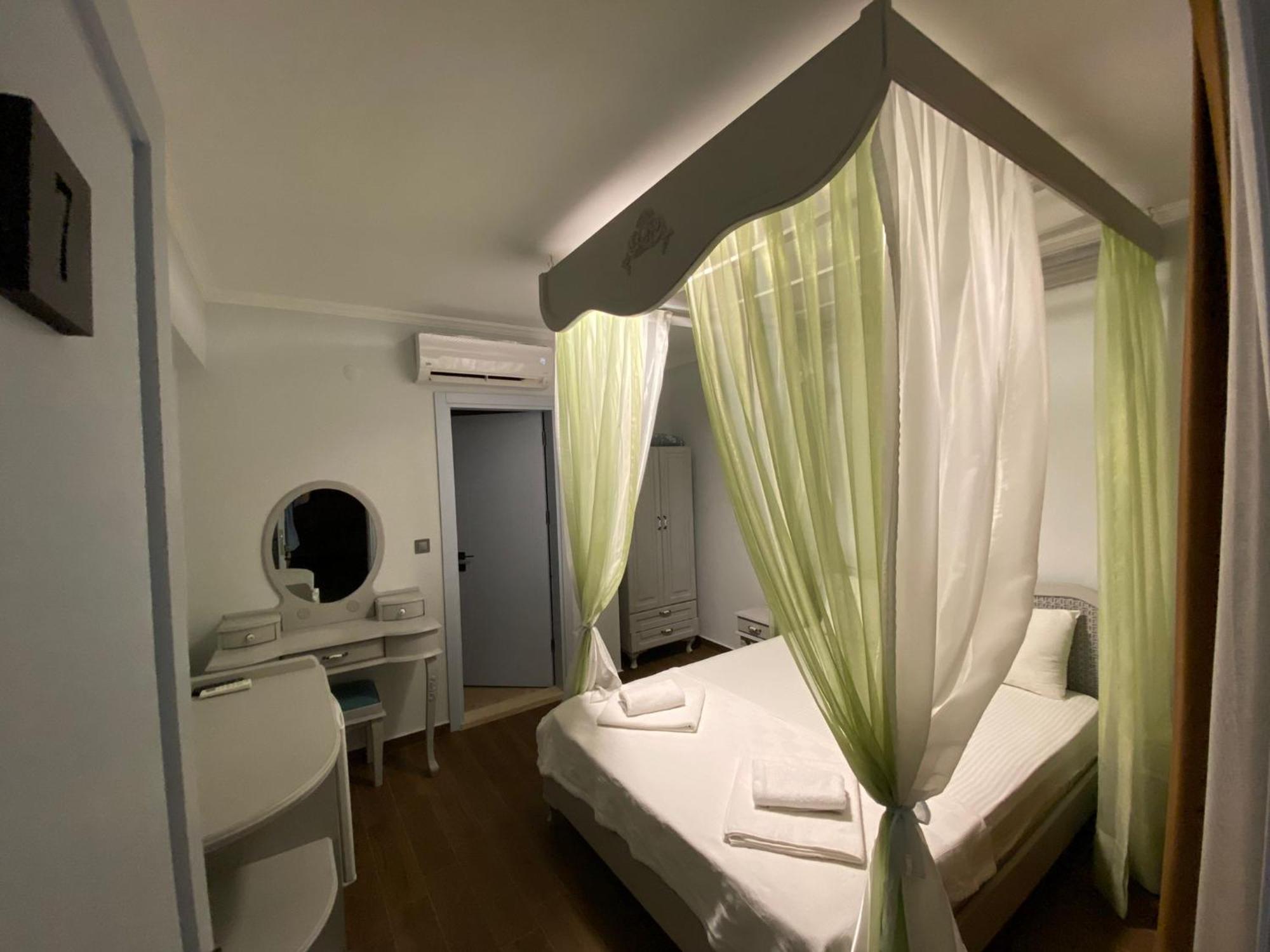 Mara Koeyici Bed & Breakfast Çeşme Eksteriør bilde